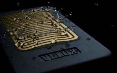 How does the VELUX rain sensor work?